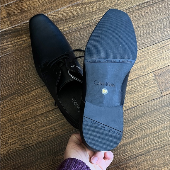 calvin klein dress shoes Men's Jack Shoe Lightly padded collar for additional comfort Calvin Klein Men's Manik Buckle